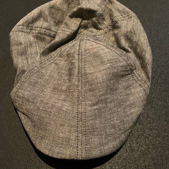 EUC boys paperboy flat hat, 100% linen, grey - Picture 3 of 3